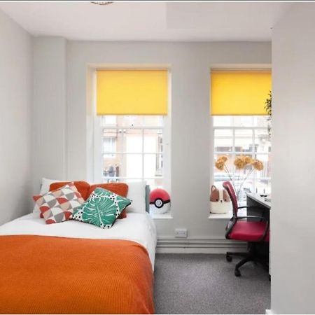 Spacious Room With Shared Facilities ลอนดอน ภายนอก รูปภาพ