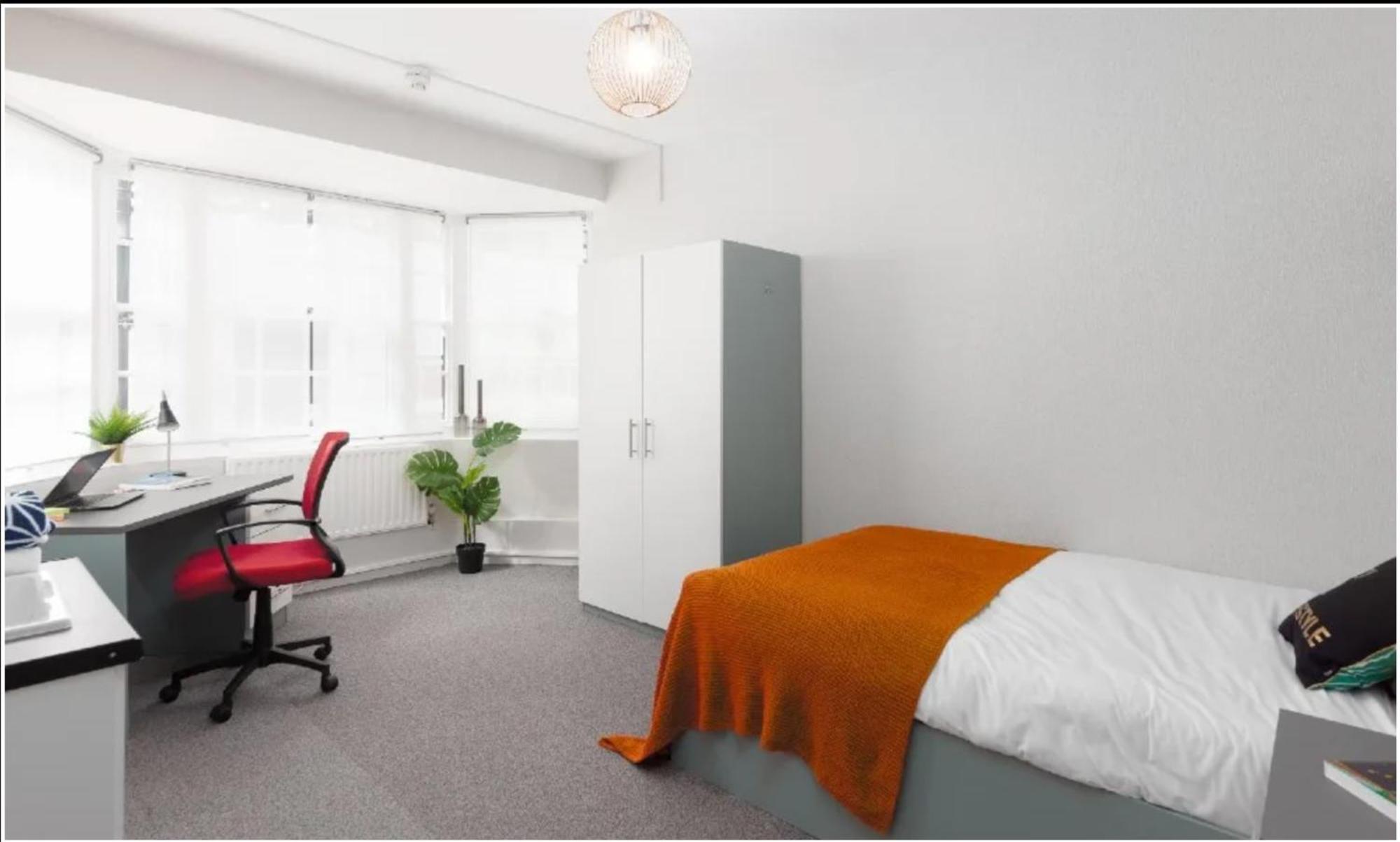 Spacious Room With Shared Facilities ลอนดอน ภายนอก รูปภาพ
