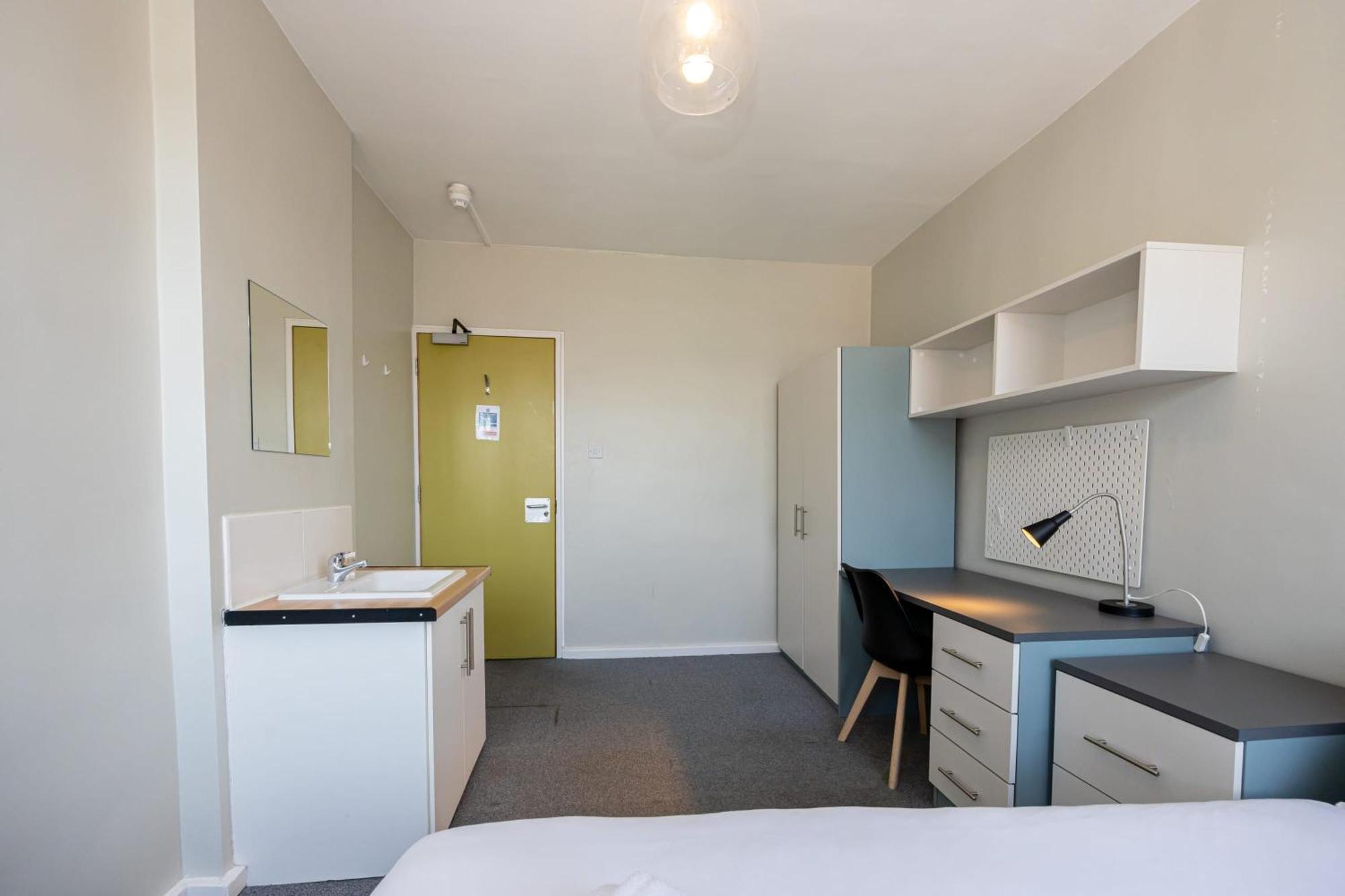 Spacious Room With Shared Facilities ลอนดอน ภายนอก รูปภาพ