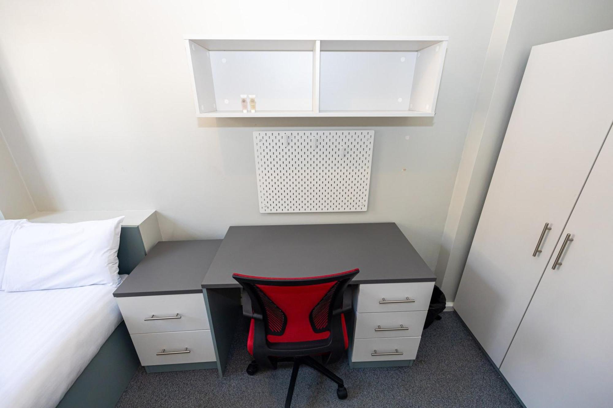 Spacious Room With Shared Facilities ลอนดอน ภายนอก รูปภาพ